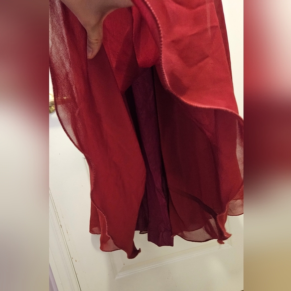 Beautiful cherry red maxi skirt - Picture 6 of 7